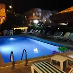 Palm Hotel