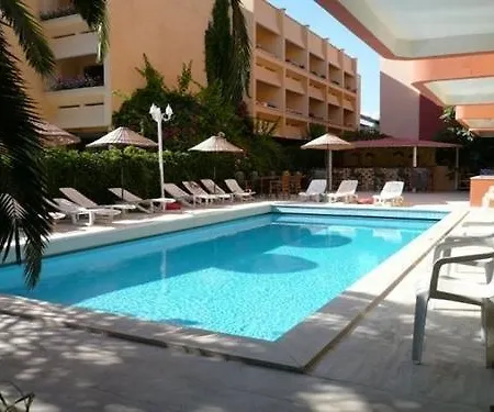 Palm Otel 3*