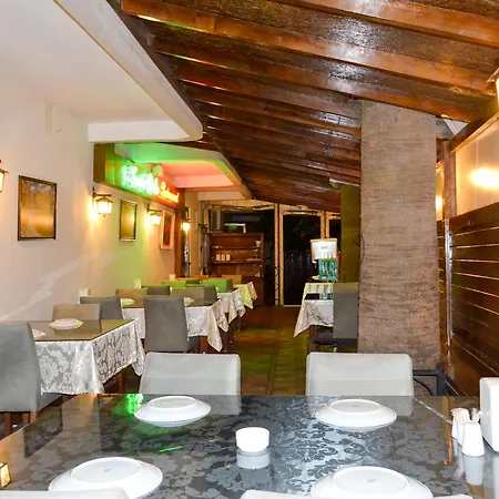 Palm مرمريس