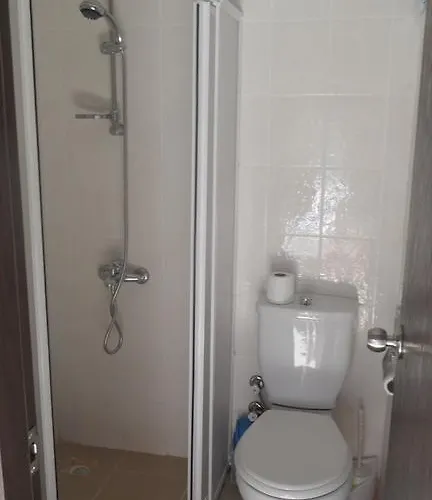 Palm מלון מרמריס